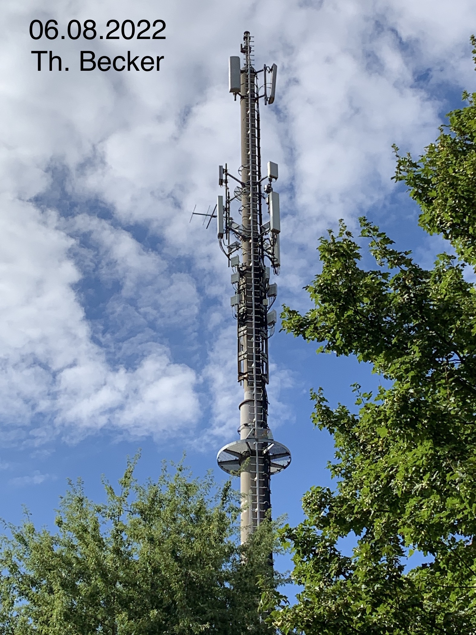 Senderstandort von NRW1 105.7MHz Düsseldorf - Oldenburger Straße