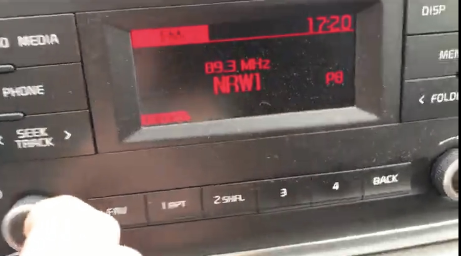 FM Empfang von NRW1 89.3MHz Bochum in Velbert am Tierheim