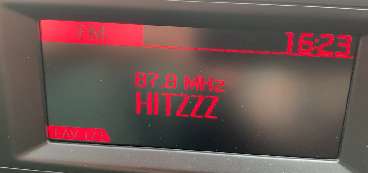 FM Empfang von HITZZZ am Mäcces in Mettmann